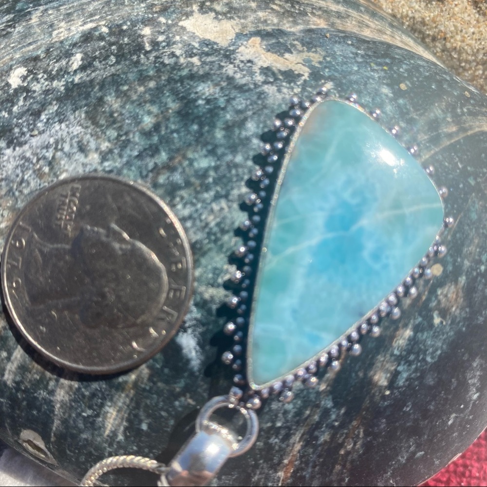 Caribbean Larimar Handcrafted vintage Pendant - Picture 2 of 11